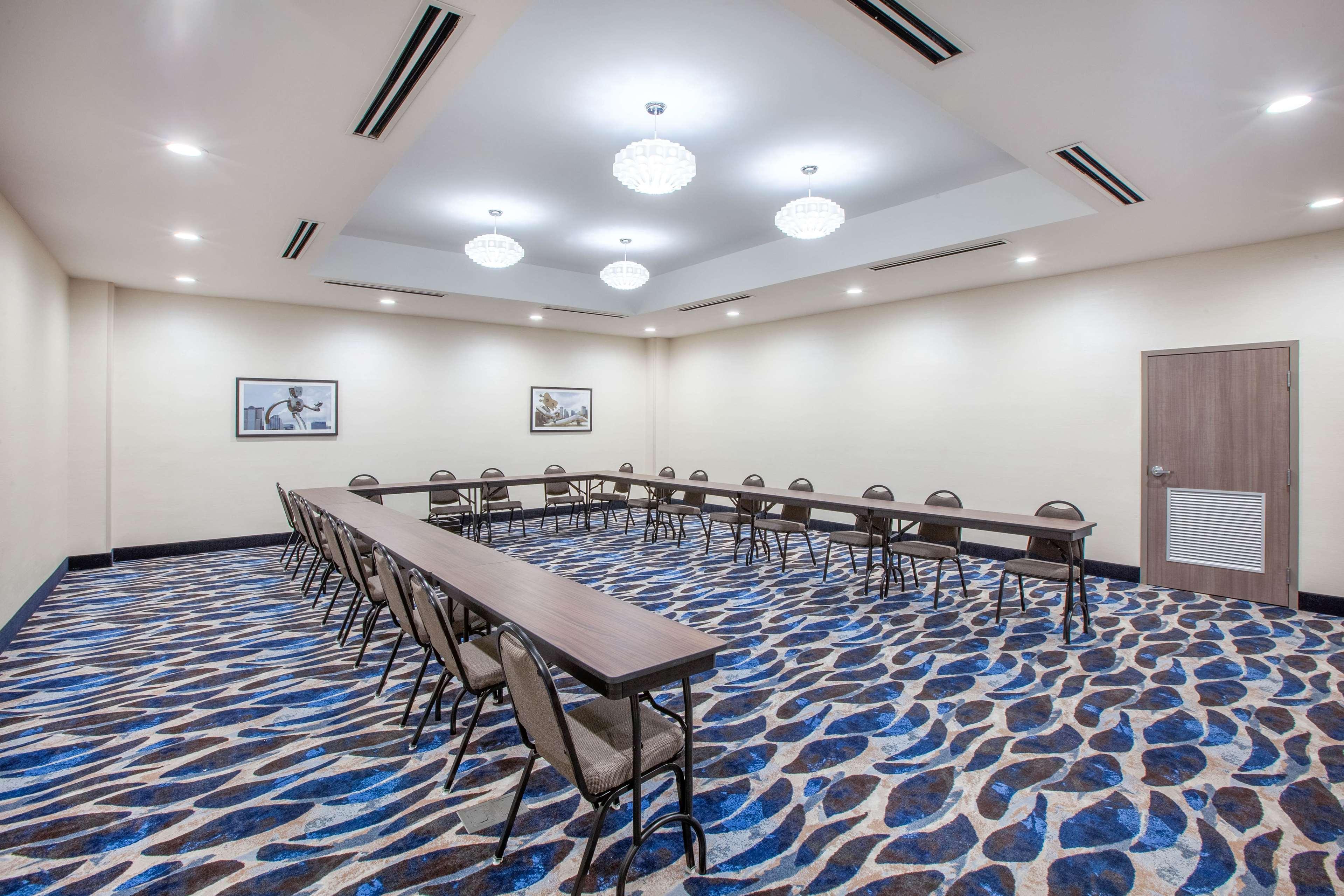 La Quinta By Wyndham Dallas Дънканвил Екстериор снимка