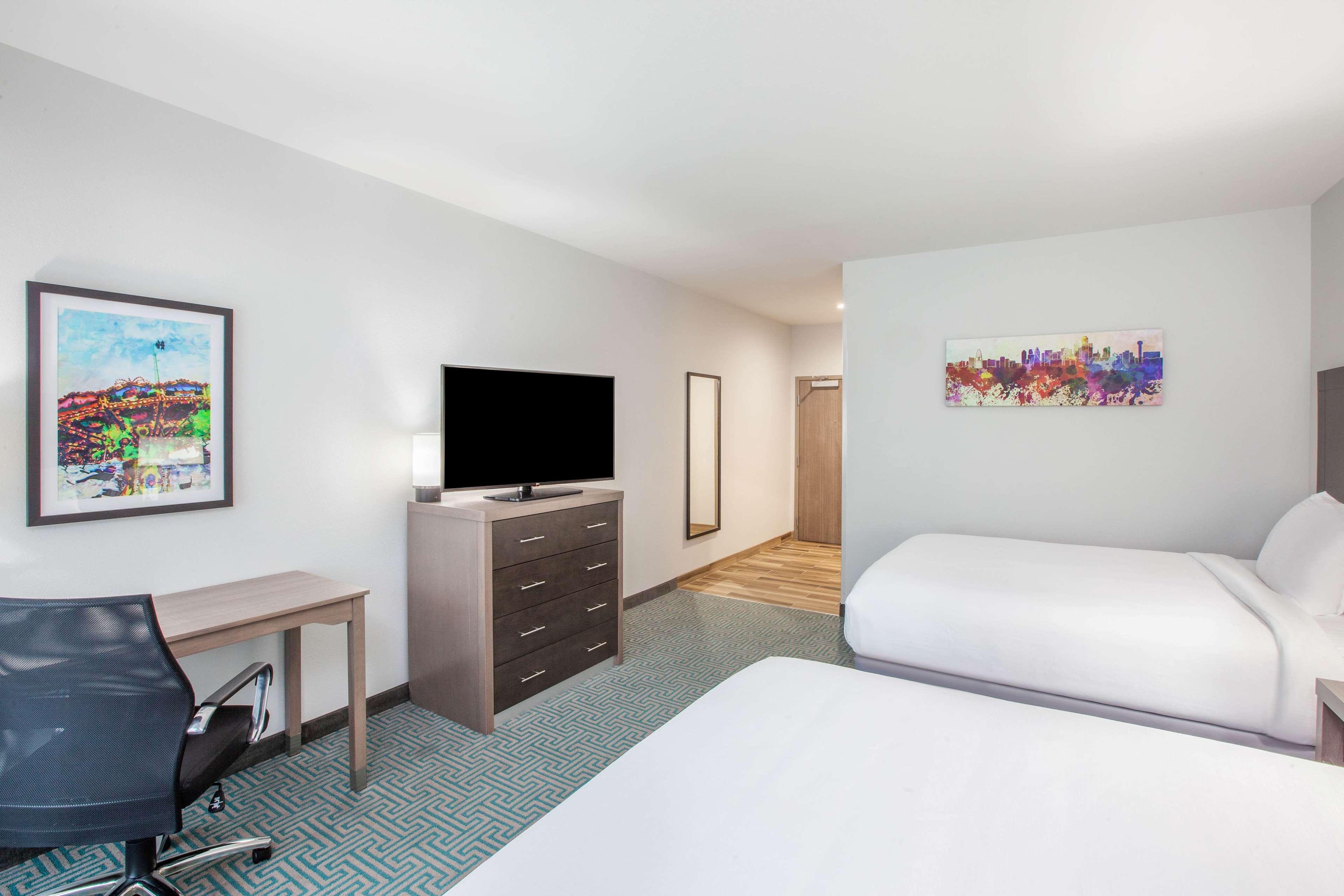 La Quinta By Wyndham Dallas Дънканвил Екстериор снимка