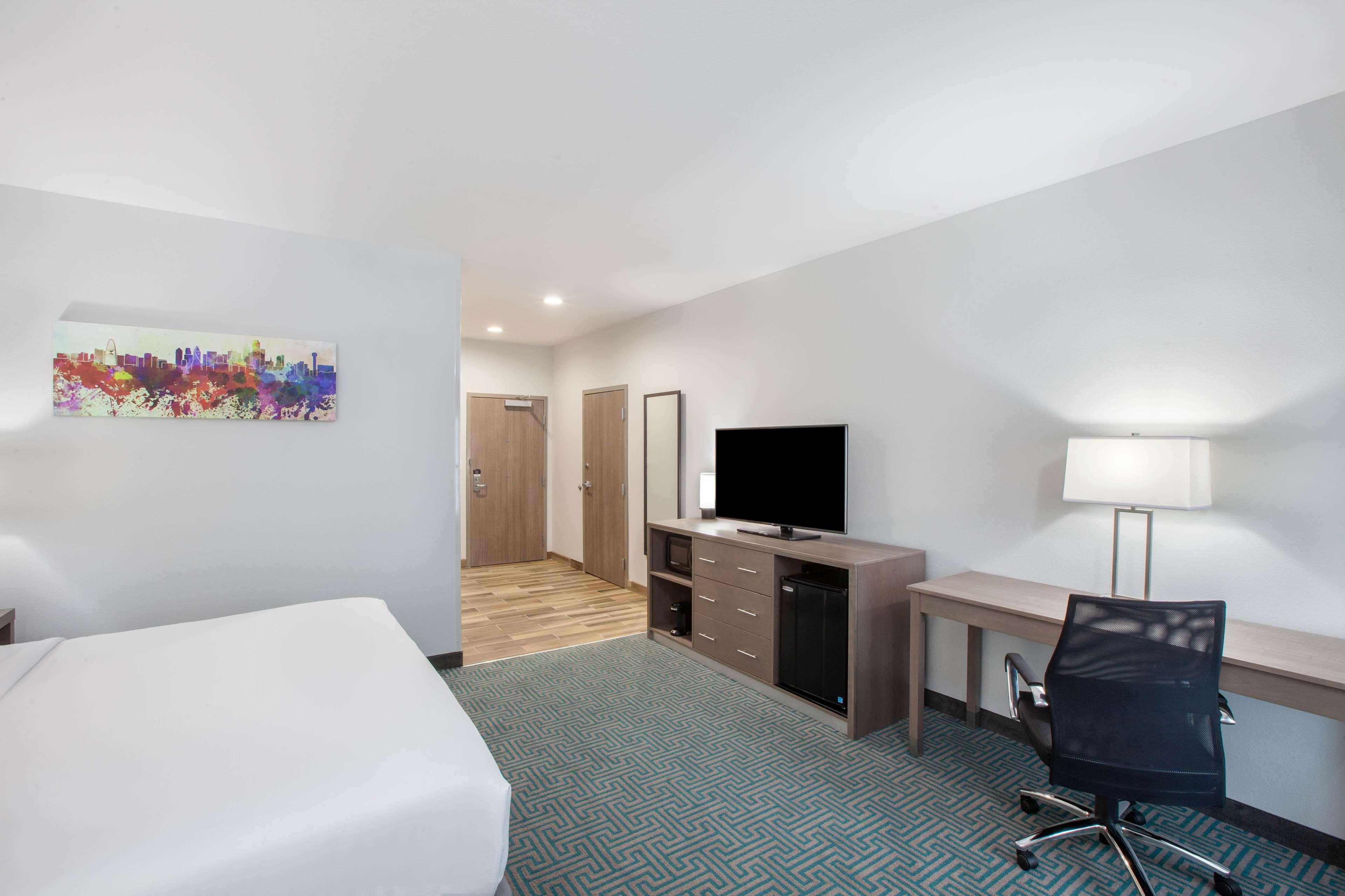 La Quinta By Wyndham Dallas Дънканвил Екстериор снимка
