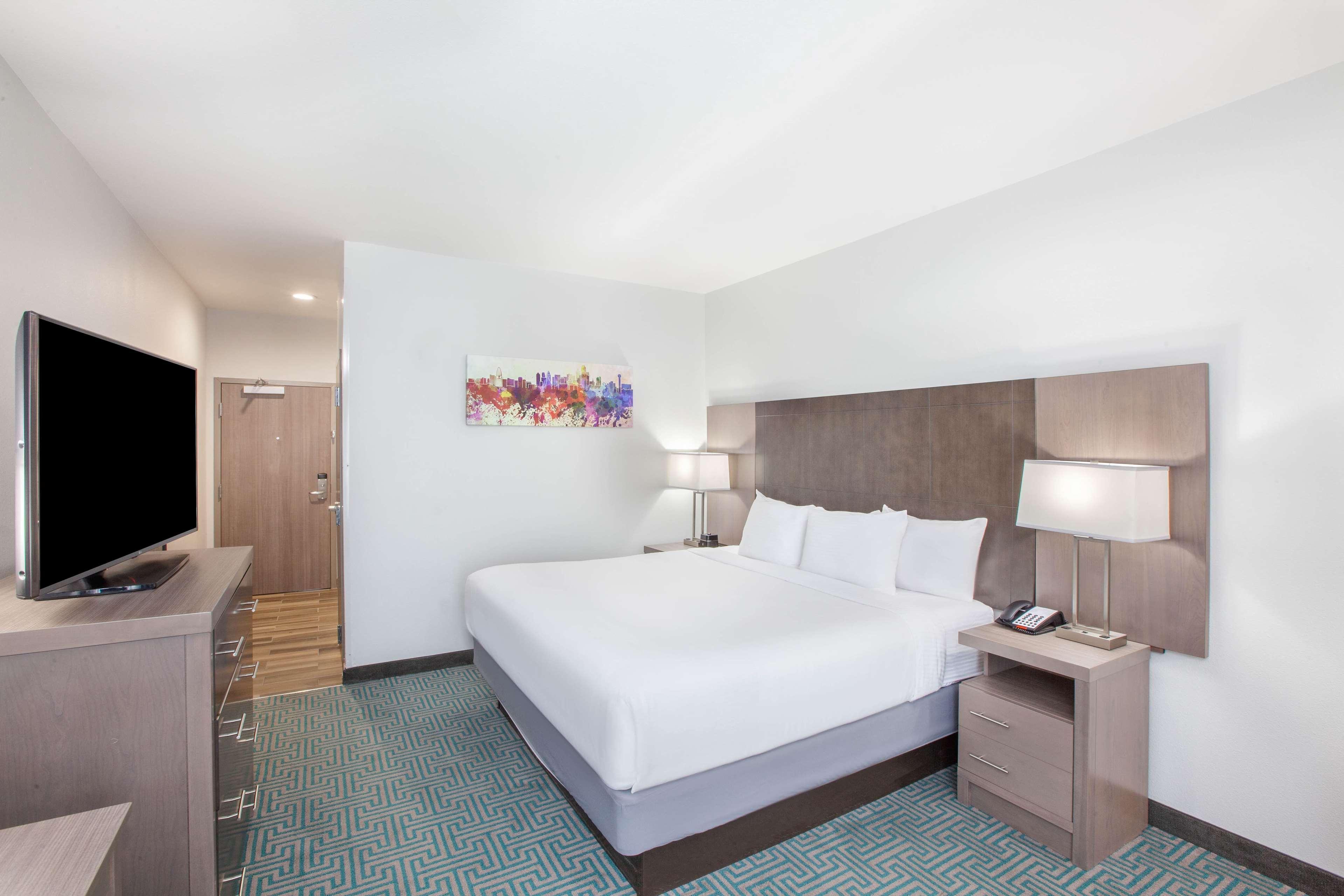 La Quinta By Wyndham Dallas Дънканвил Екстериор снимка
