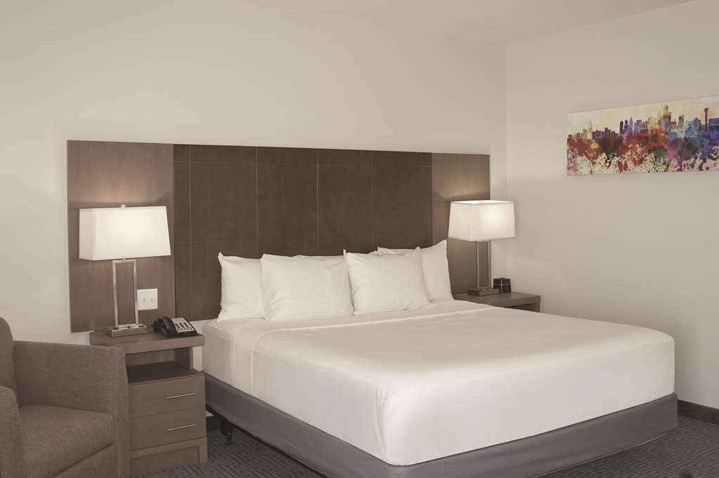La Quinta By Wyndham Dallas Дънканвил Стая снимка